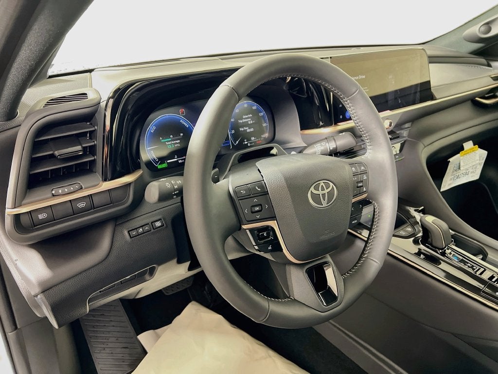 2027 Toyota Toyota Crown Platinum