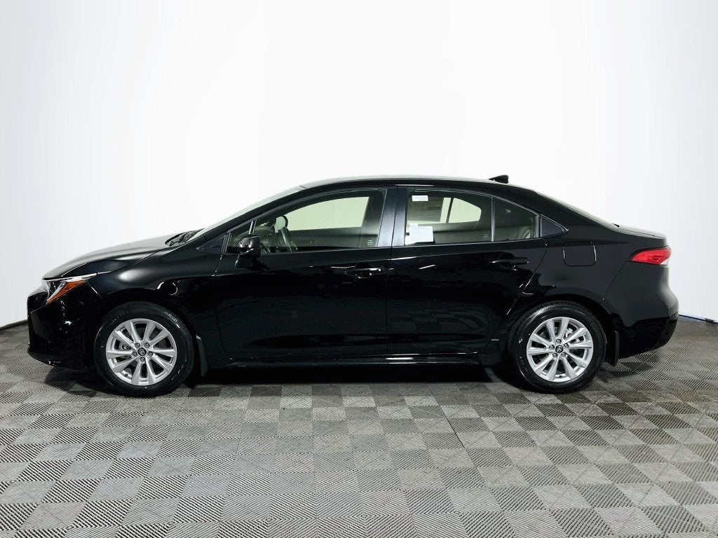 2027 Toyota Corolla LE