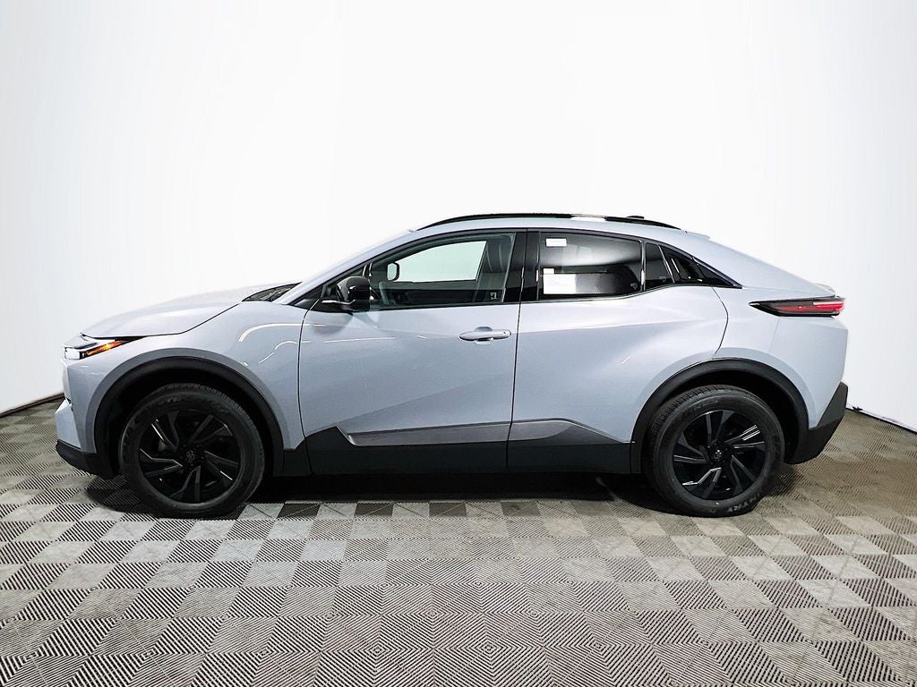 2026 Toyota C-HR SE