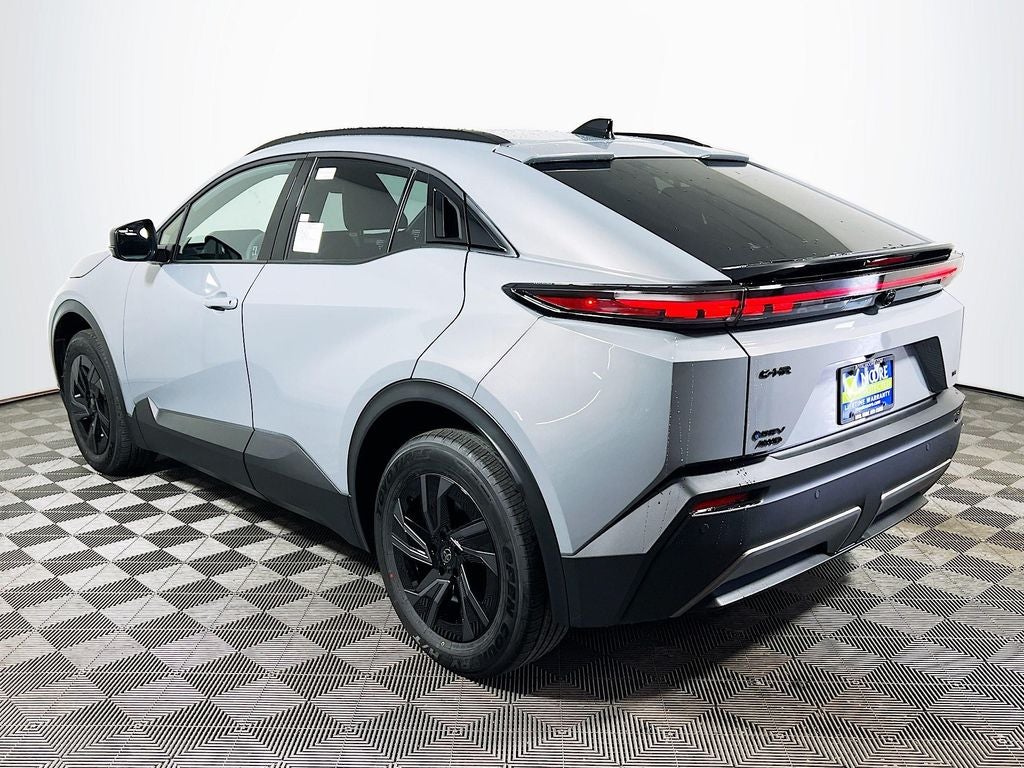 2026 Toyota C-HR SE