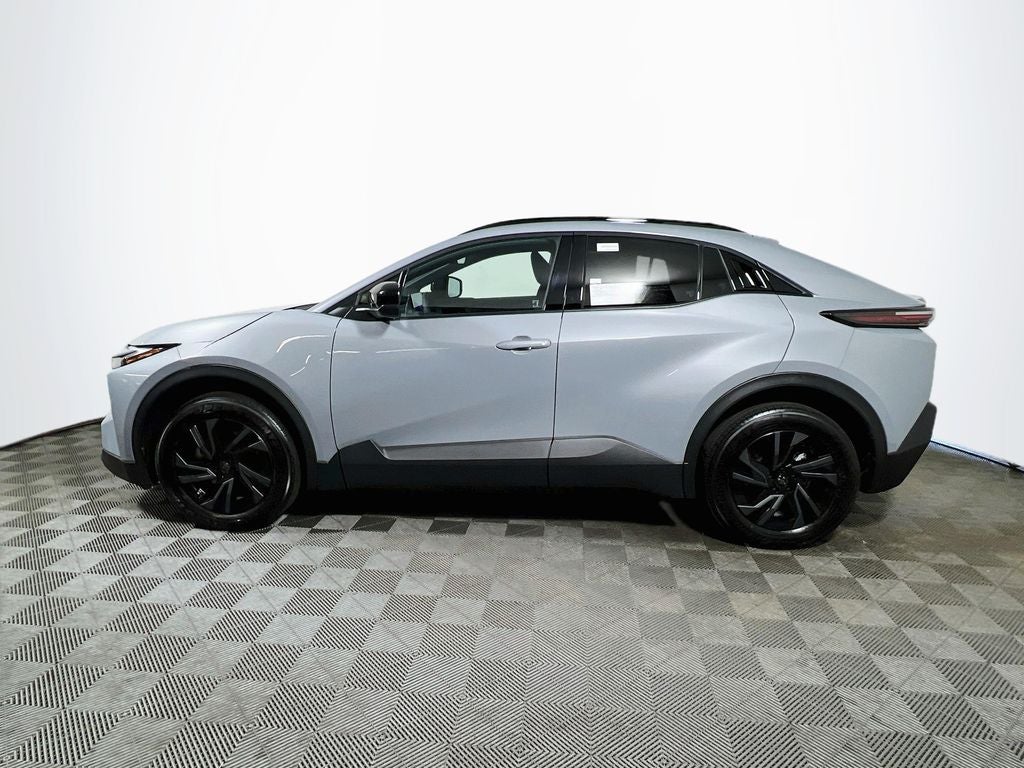 2026 Toyota C-HR SE