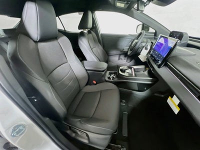 2027 Toyota C-HR SE