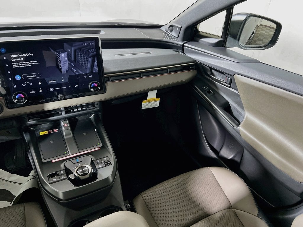 2027 Toyota bZ Woodland bZ Woodland Premium