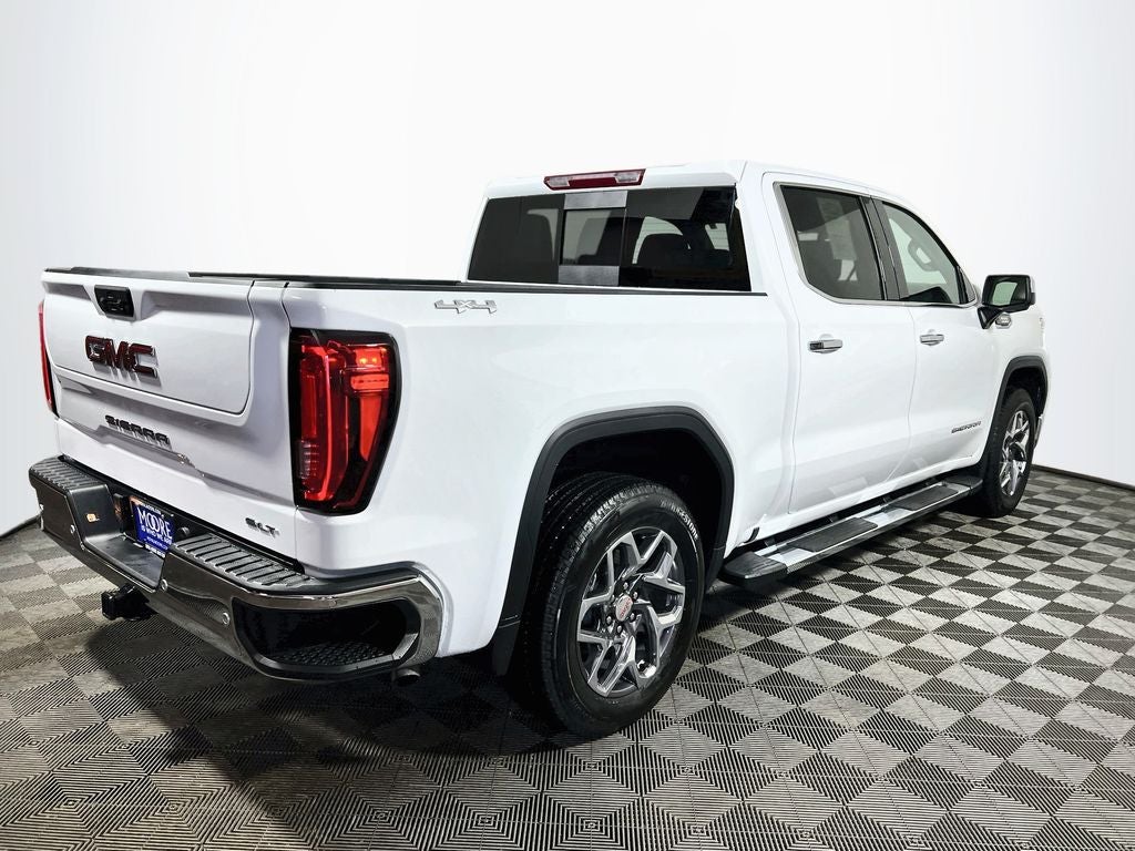 2025 GMC Sierra 1500 SLT