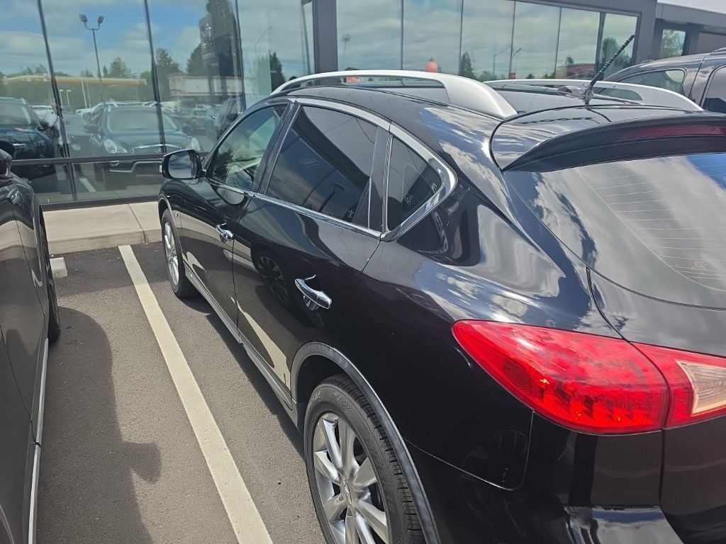 2017 INFINITI QX50 Base