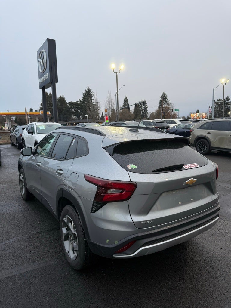 2024 Chevrolet Trax LT