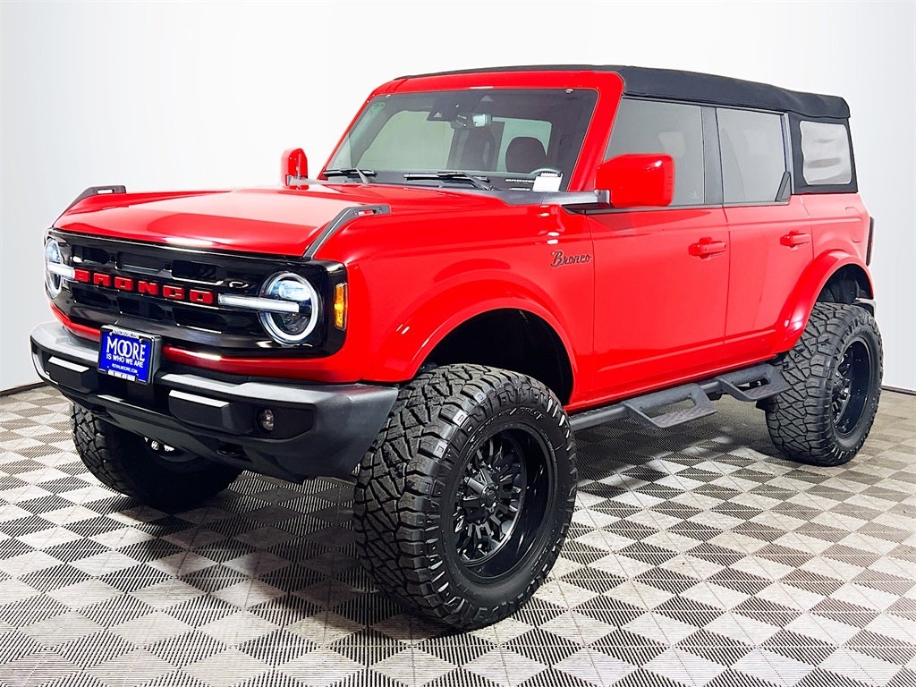 2023 Ford Bronco Base