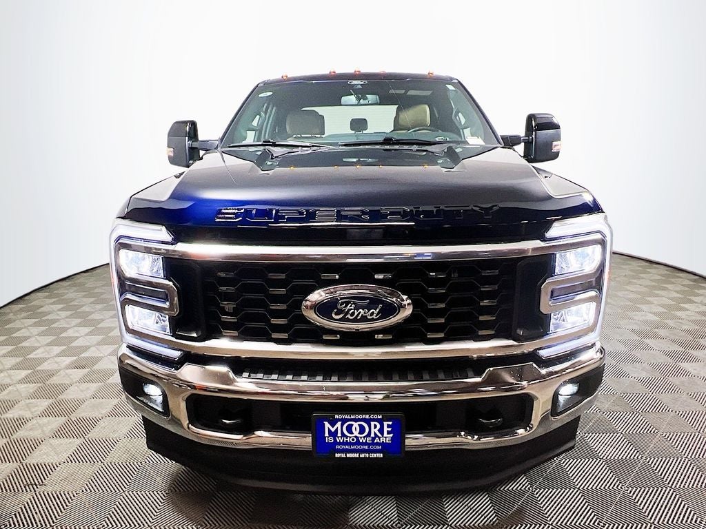 2025 Ford F-350SD Lariat DRW