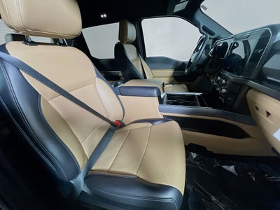 2025 Ford F-350SD Lariat DRW