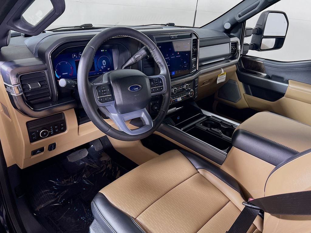 2025 Ford F-350SD Lariat DRW