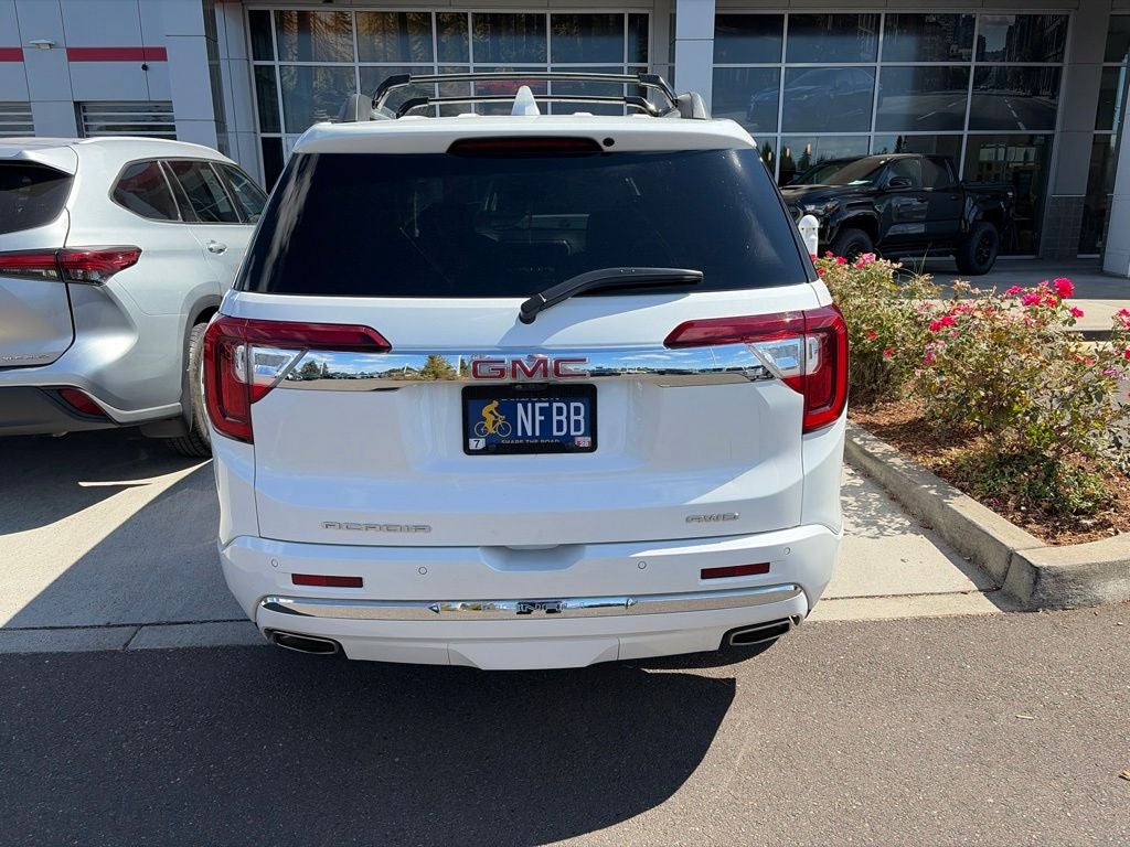 2023 GMC Acadia Denali
