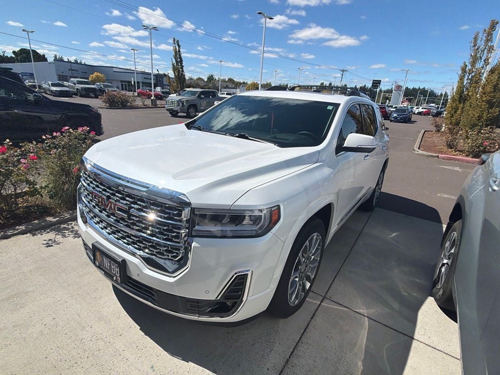 2023 GMC Acadia Denali