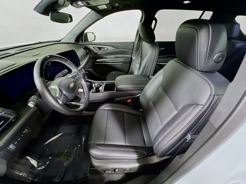 2025 Chevrolet Traverse LT 2LT