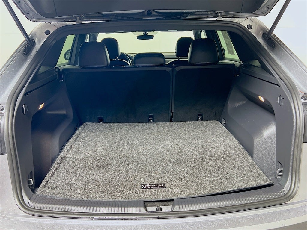 2023 Volkswagen Atlas Cross Sport 2.0T SE