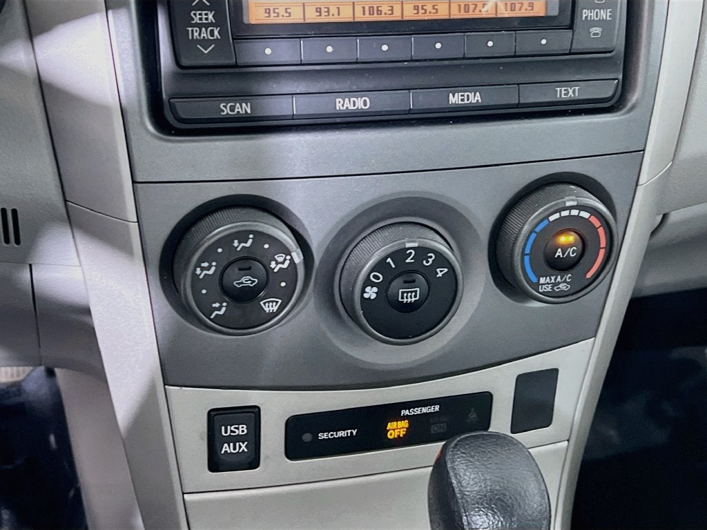 2012 Toyota Corolla LE