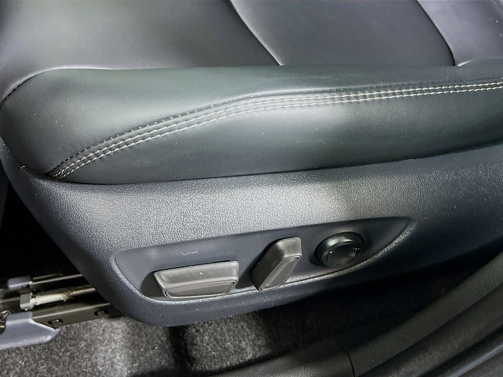 2025 Toyota RAV4 Hybrid XLE Premium