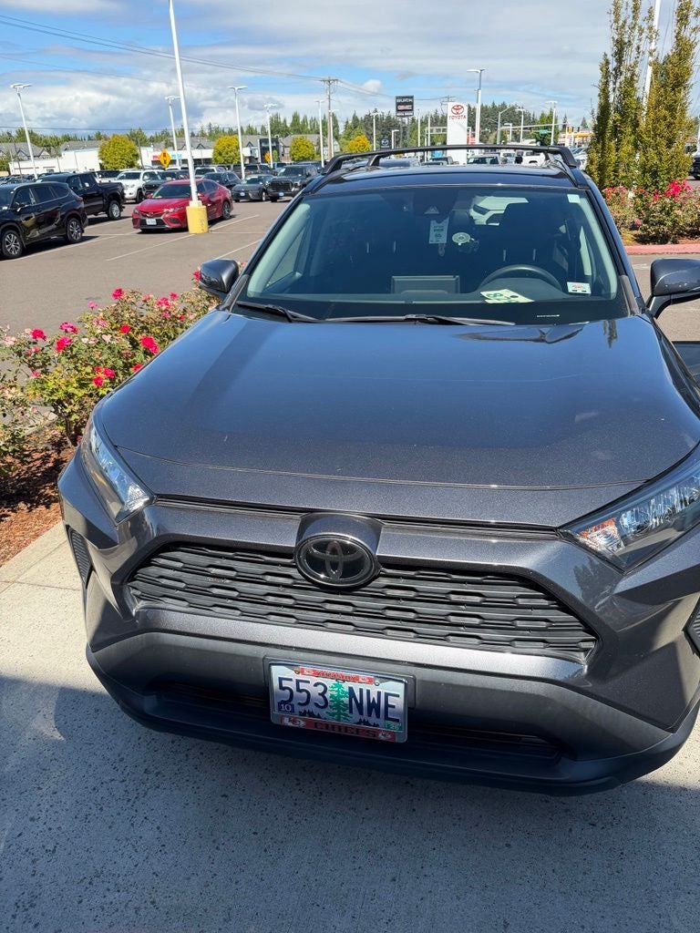 2021 Toyota RAV4 LE
