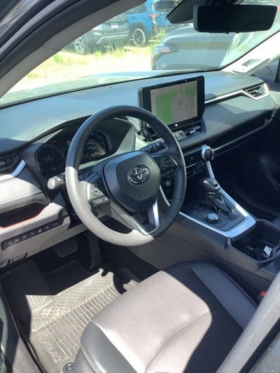 2025 Toyota RAV4 Limited
