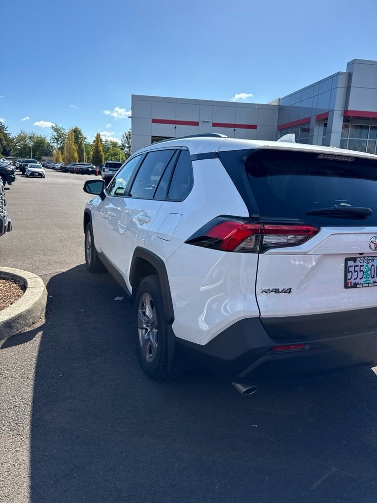 2025 Toyota RAV4 XLE