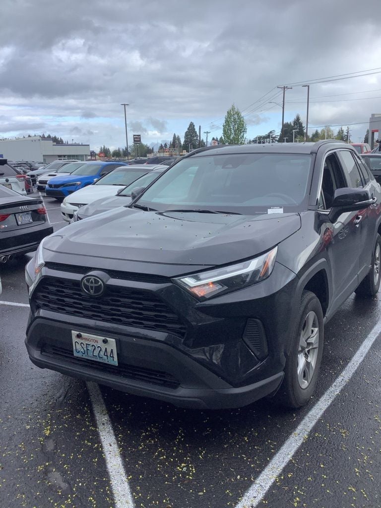 2025 Toyota RAV4 XLE