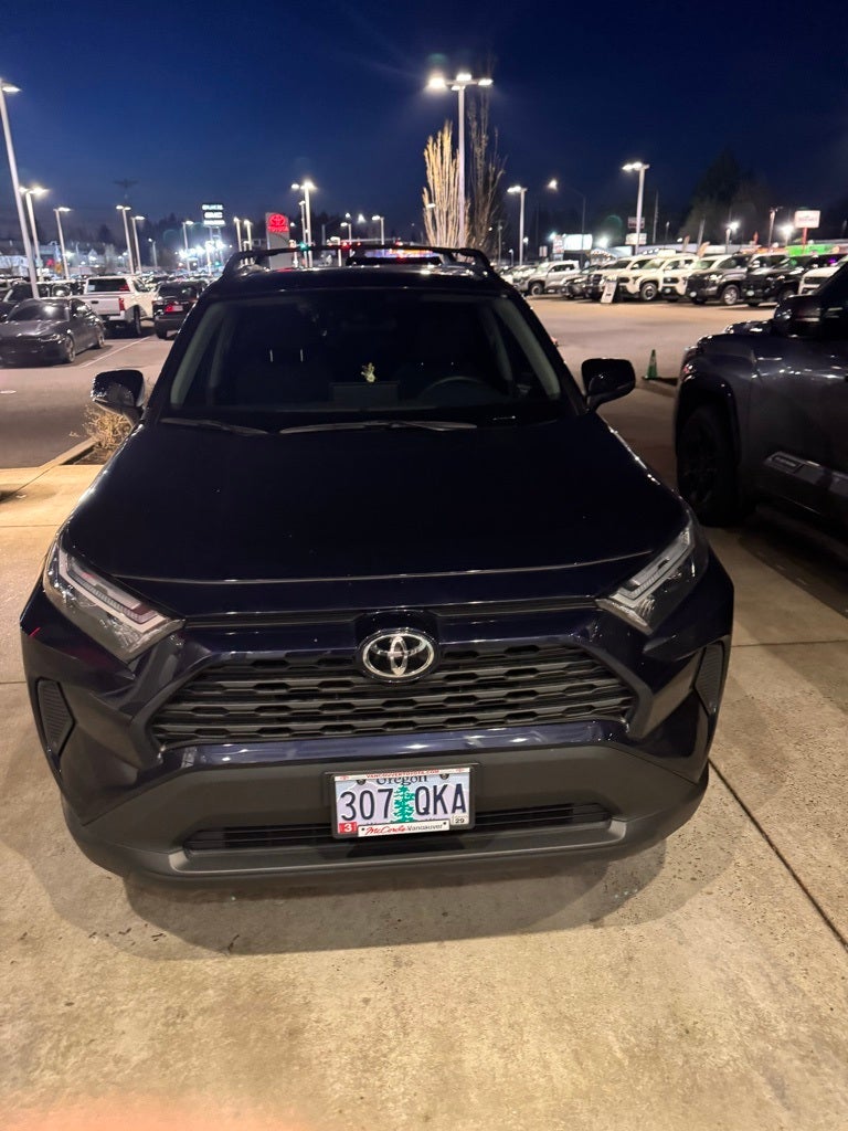 2025 Toyota RAV4 XLE