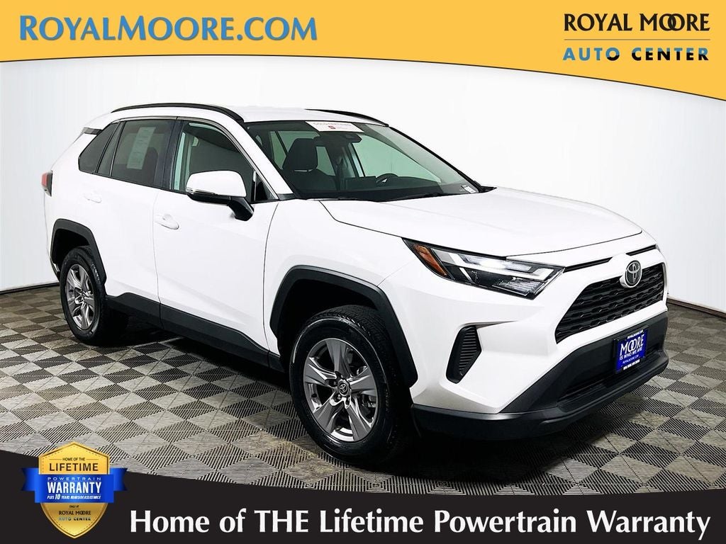 2025 Toyota RAV4 XLE