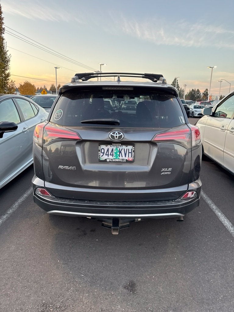 2017 Toyota RAV4 XLE