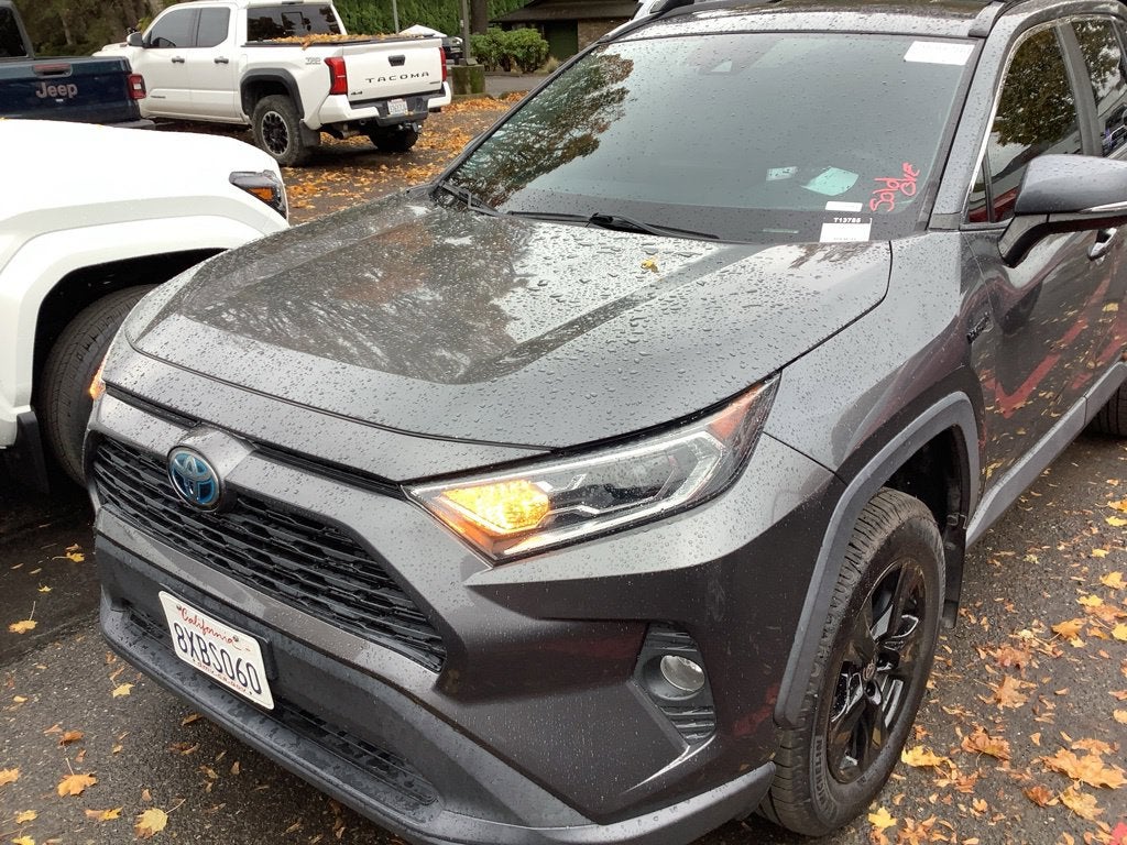 2021 Toyota RAV4 Hybrid XLE