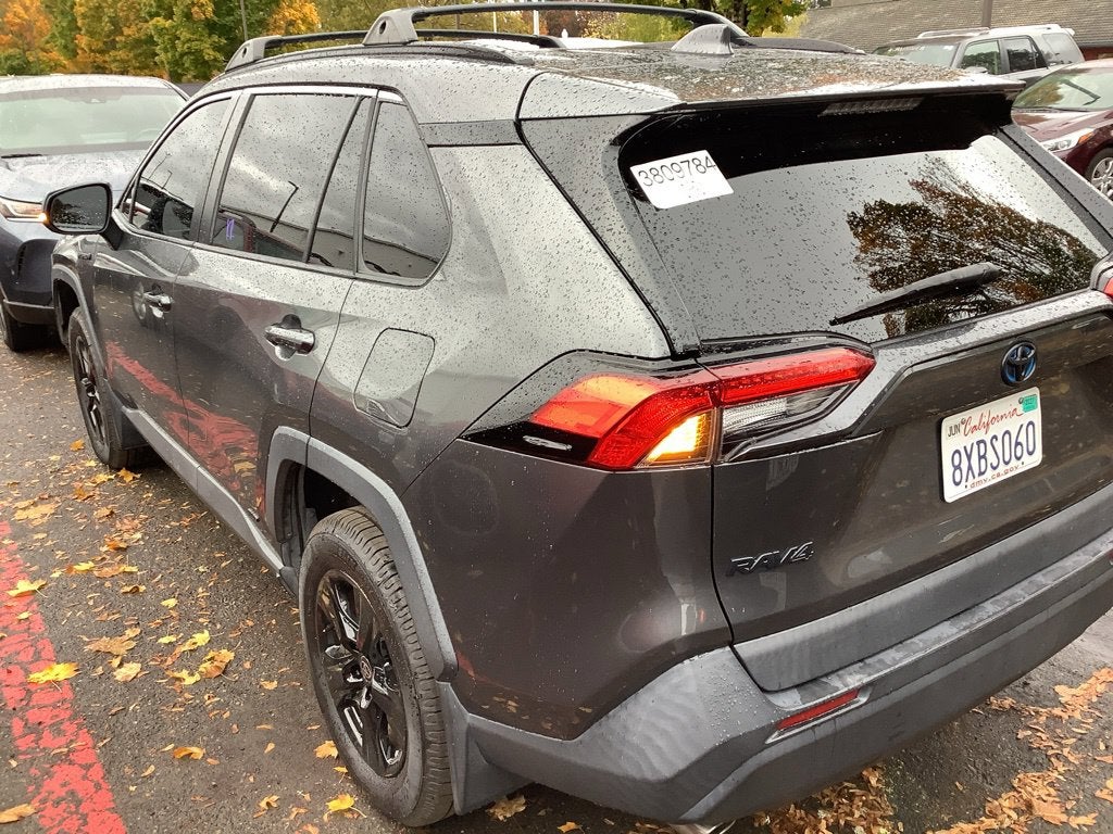 2021 Toyota RAV4 Hybrid XLE
