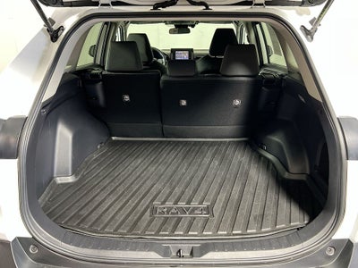 2020 Toyota RAV4 Hybrid XLE