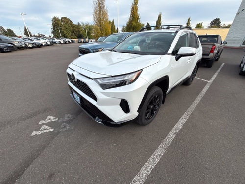 2025 Toyota RAV4 Hybrid SE