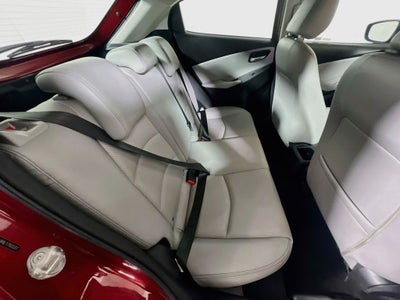 2020 Toyota Yaris XLE