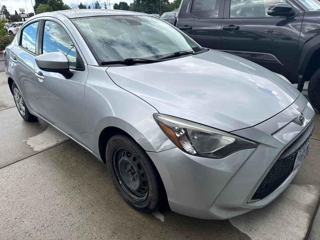 2019 Toyota Yaris L