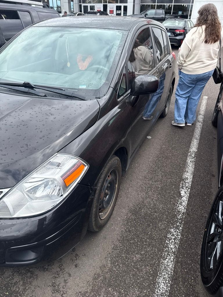 2011 Nissan Versa 1.8 S