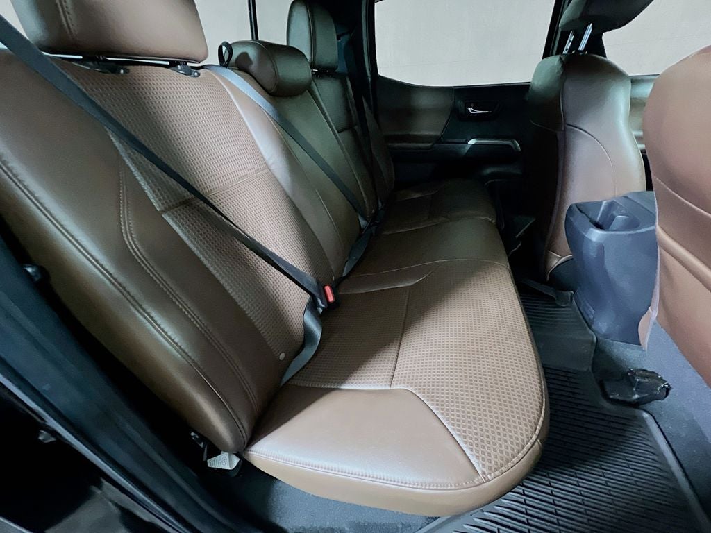 2022 Toyota Tacoma Limited V6