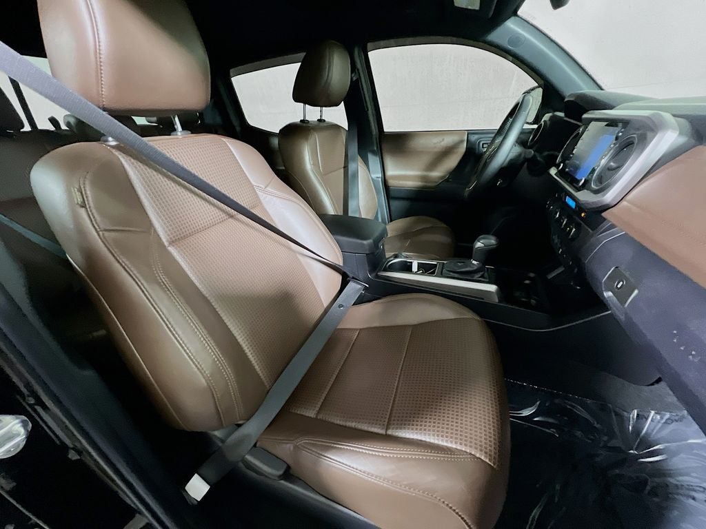 2022 Toyota Tacoma Limited V6