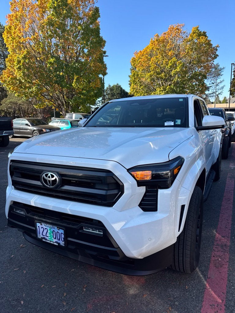2025 Toyota Tacoma SR5