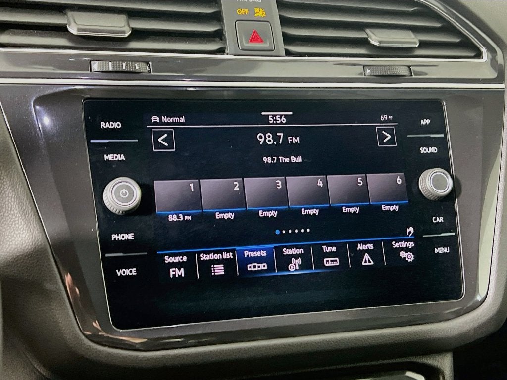 2022 Volkswagen Tiguan 2.0T SE R-Line Black