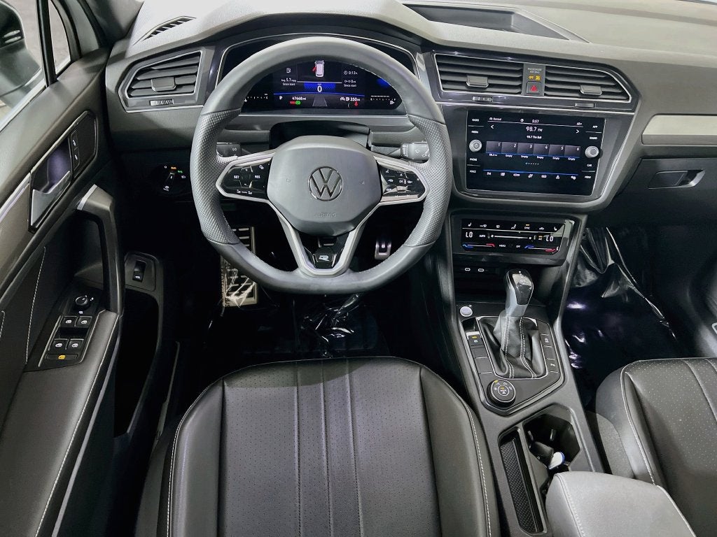 2022 Volkswagen Tiguan 2.0T SE R-Line Black