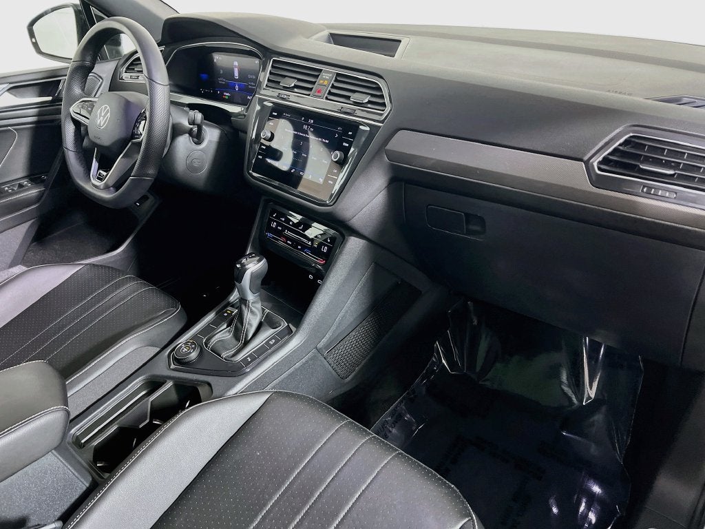2022 Volkswagen Tiguan 2.0T SE R-Line Black