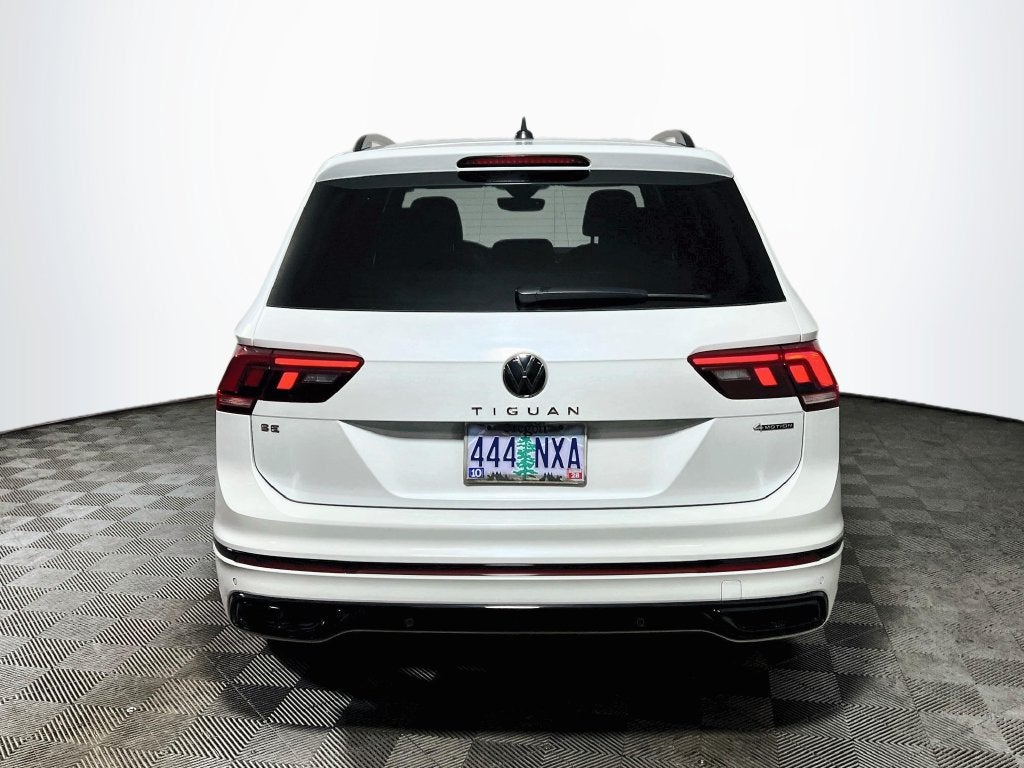 2022 Volkswagen Tiguan 2.0T SE R-Line Black