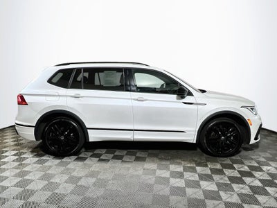 2022 Volkswagen Tiguan 2.0T SE R-Line Black