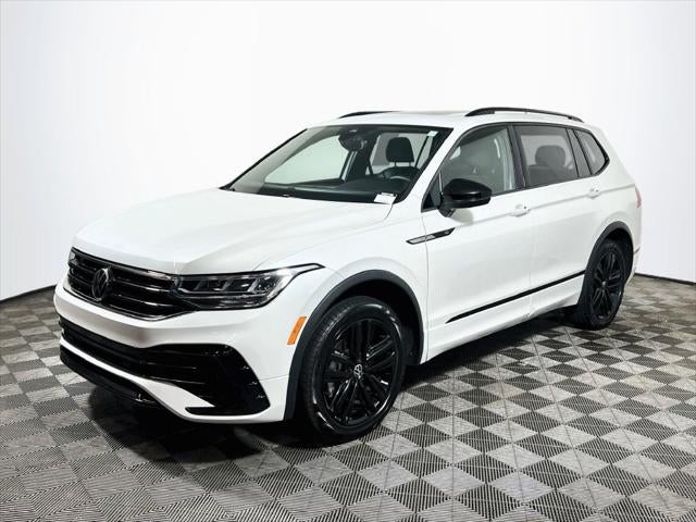 2022 Volkswagen Tiguan 2.0T SE R-Line Black
