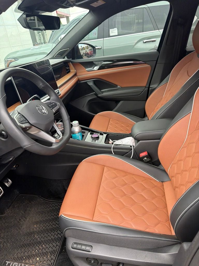 2026 Volkswagen Tiguan 2.0T SEL R-Line Turbo