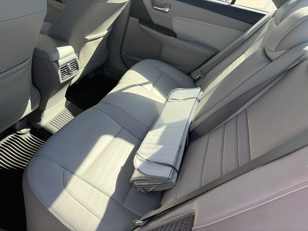 2017 Toyota Camry Hybrid LE