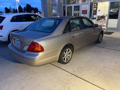2000 Toyota Avalon XLS