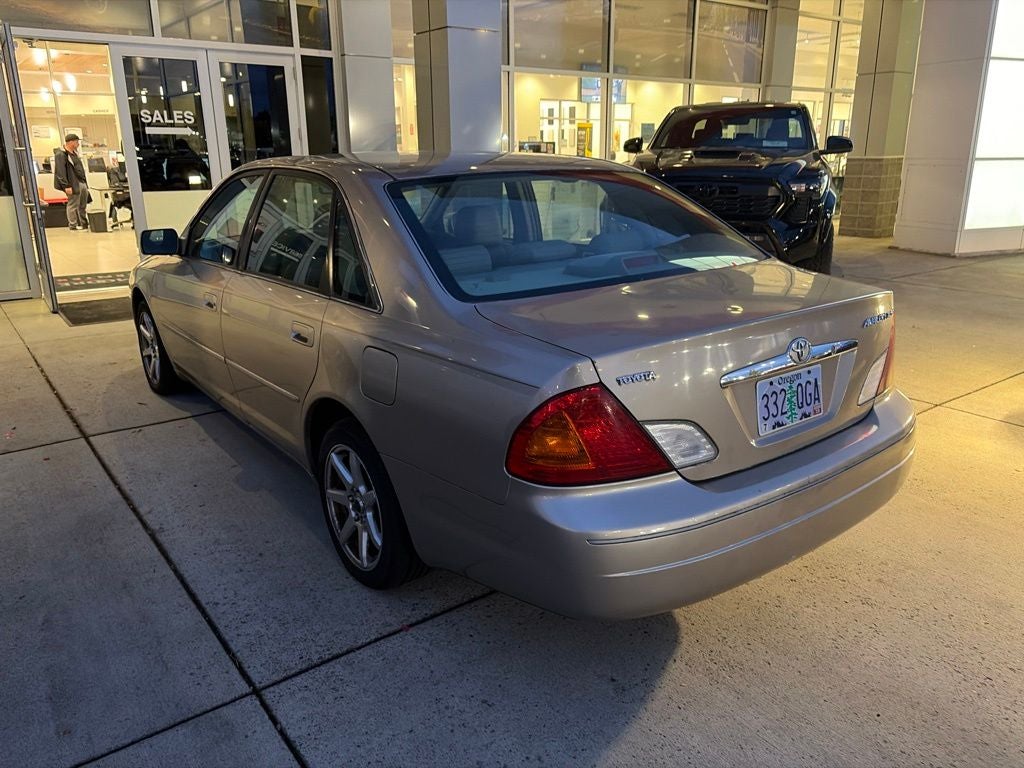 2000 Toyota Avalon XLS
