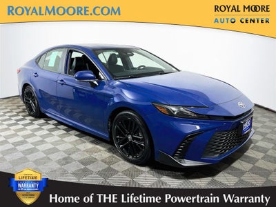 2025 Toyota Camry SE