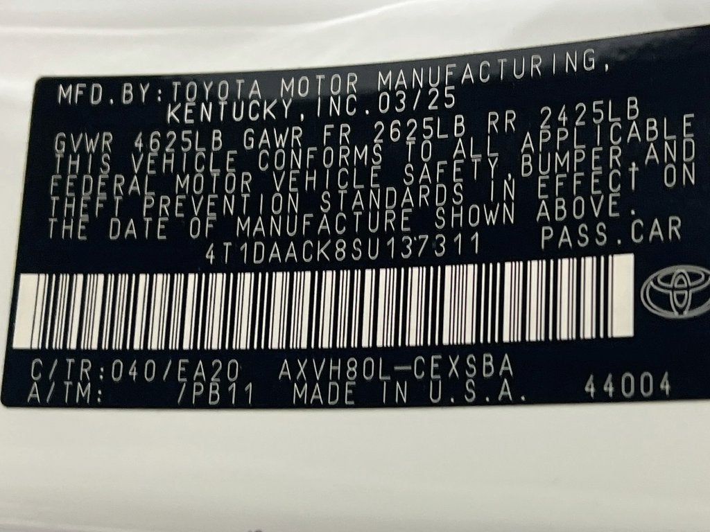 2025 Toyota Camry SE