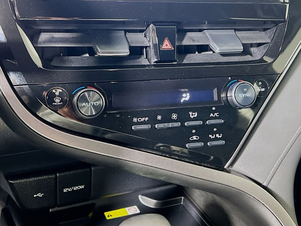 2023 Toyota Camry Hybrid XLE